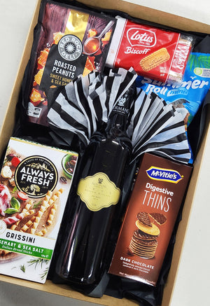 Foodies Hamper with Bottle