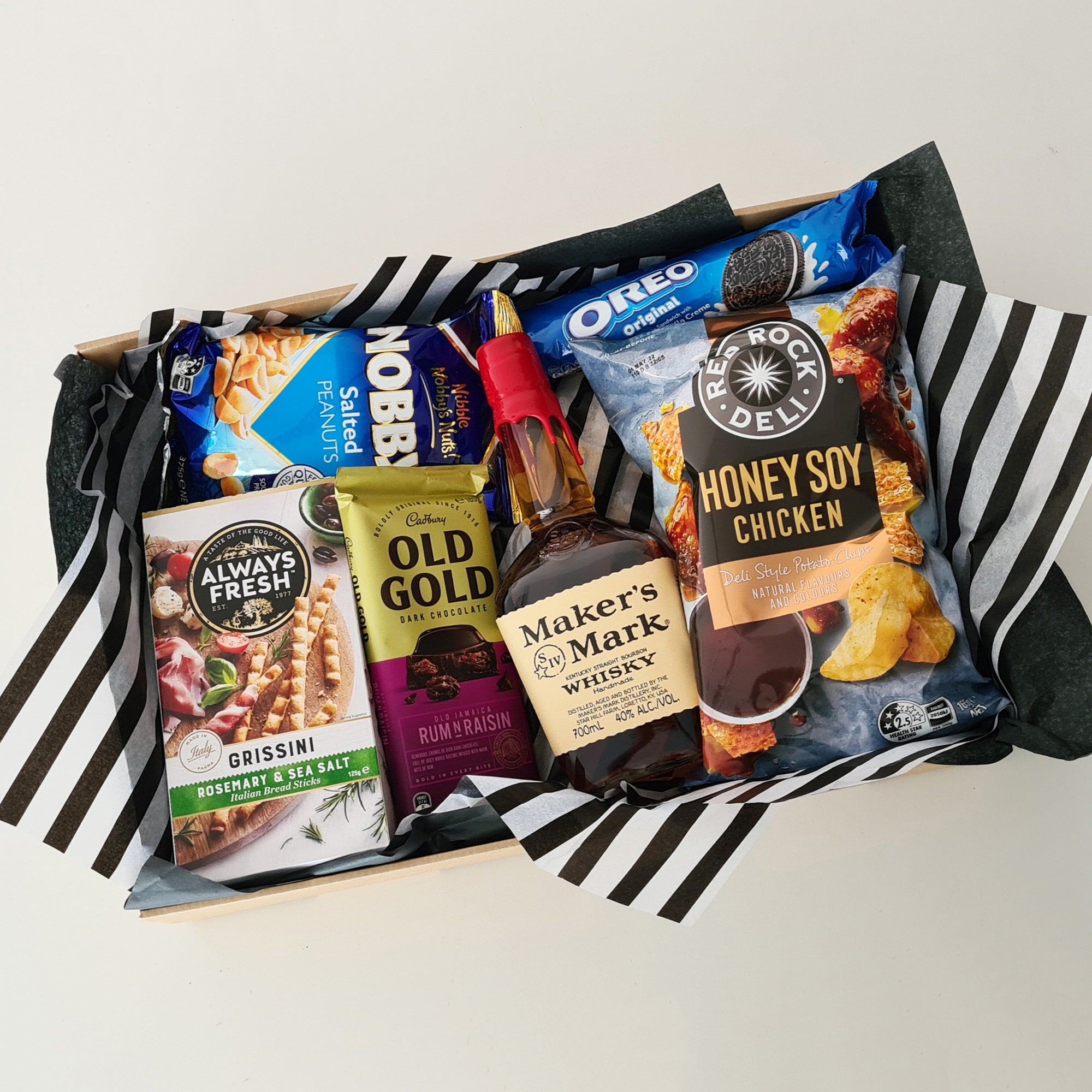 Foodies Hamper with Bottle